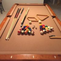 Pool Table 7' in Excellent Conditions